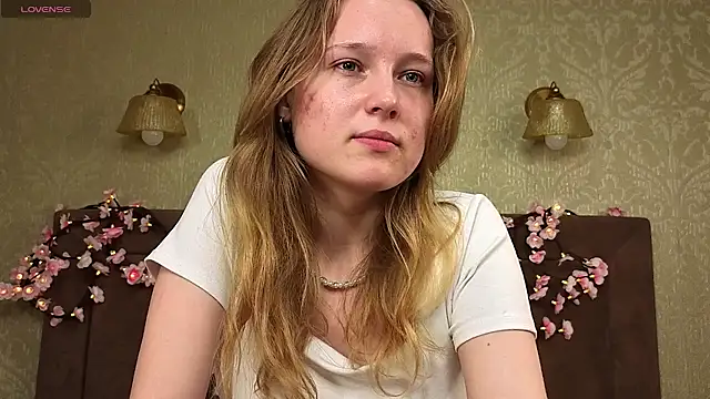 Snapshot of VanessaLightDiamond chatting on May 25, 2026, 5:07 am VanessaLightDiamond online show from May 25, 2026, 5:07 am