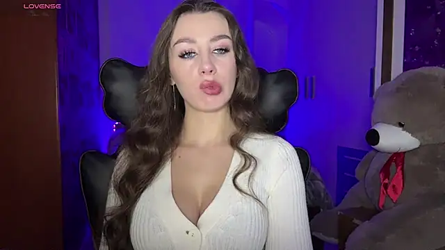 Snapshot of SweetCherry__N chatting on December 4, 2025, 9:25 pm SweetCherry N online show from December 4, 2025, 9:25 pm