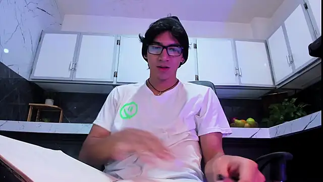 Snapshot of kane_del_toro chatting on December 14, 2025, 1:23 am kane del toro online show from December 14, 2025, 1:23 am