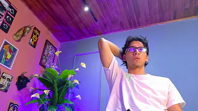 Snapshot of kane_del_toro chatting on November 4, 2025, 1:26 pm kane del toro online show from November 4, 2025, 1:26 pm