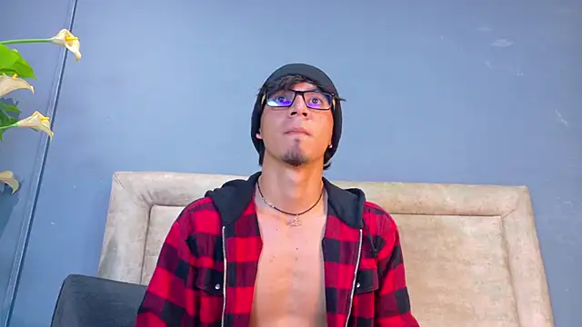 Snapshot of kane_del_toro chatting on December 3, 2025, 1:28 am kane del toro online show from December 3, 2025, 1:28 am