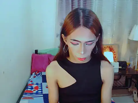 EXOTICGEORGINA online show from February 6, 2026, 10:44 am
