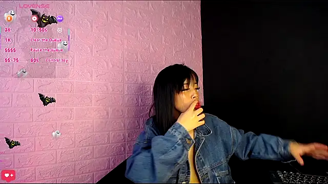 Snapshot of Princess_Mia1126 chatting on November 22, 2025, 3:38 am Princess Mia1126 online show from November 22, 2025, 3:38 am