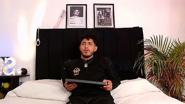 Snapshot of jaiden_thoner chatting on November 26, 2025, 6:02 am jaiden thoner online show from November 26, 2025, 6:02 am