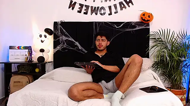 Snapshot of jaiden_thoner chatting on November 3, 2025, 5:23 am jaiden thoner online show from November 3, 2025, 5:23 am