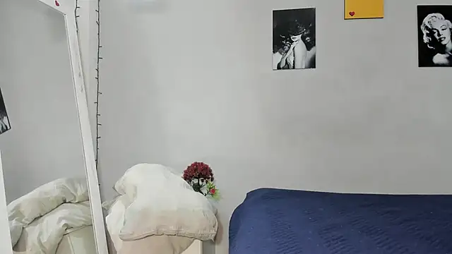 Snapshot of sexynova_93 chatting on February 17, 2026, 7:33 pm sexynova 93 online show from February 17, 2026, 7:33 pm