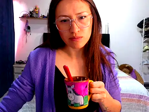 Snapshot of KendallTwisTx chatting on November 7, 2025, 9:08 pm KendallTwisTx online show from November 7, 2025, 9:08 pm