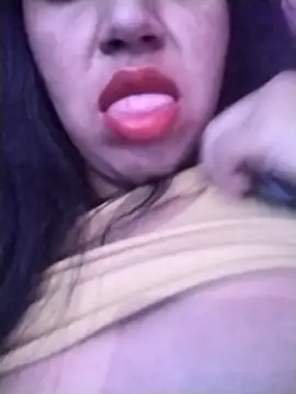 dulcevitasex online show from April 23, 2026, 3:02 pm