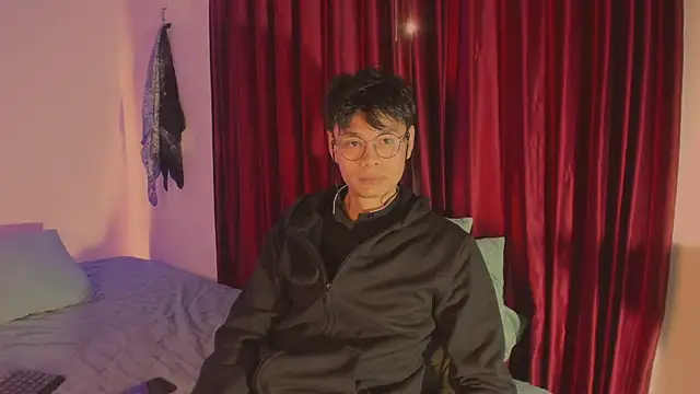 Snapshot of estmonnn chatting on November 29, 2025, 11:16 pm estmonnn online show from November 29, 2025, 11:16 pm