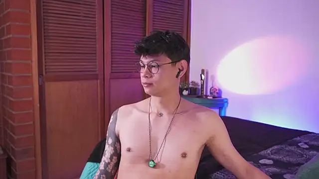 estmonnn online show from February 12, 2026, 1:49 am