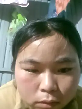 Snapshot of matbiec- chatting on November 7, 2025, 10:35 pm matbiec- online show from November 7, 2025, 10:35 pm