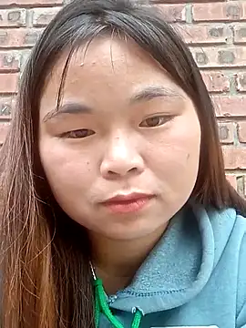 Snapshot of matbiec- chatting on November 9, 2025, 2:26 am matbiec- online show from November 9, 2025, 2:26 am