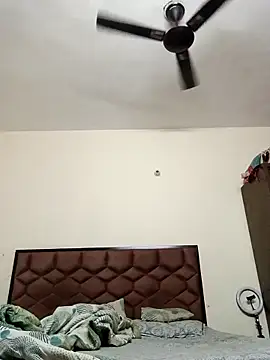 Snapshot of Naughty-Nancy chatting on November 28, 2025, 7:14 pm Naughty-Nancy online show from November 28, 2025, 7:14 pm