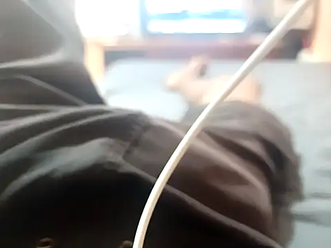 Snapshot of LILNMS chatting on November 12, 2025, 8:29 am LILNMS online show from November 12, 2025, 8:29 am