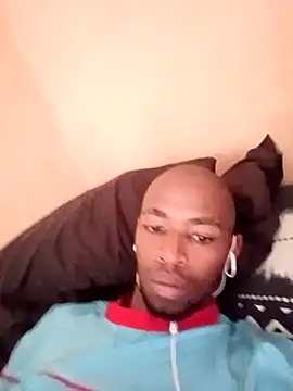 Snapshot of LILNMS chatting on December 4, 2025, 9:41 am LILNMS online show from December 4, 2025, 9:41 am