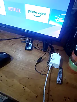 Snapshot of LILNMS chatting on February 9, 2026, 5:16 am LILNMS online show from February 9, 2026, 5:16 am