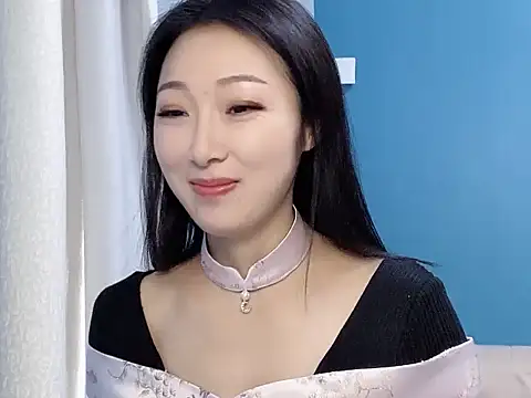 Snapshot of ella55-- chatting on November 23, 2025, 1:04 am ella55-- online show from November 23, 2025, 1:04 am