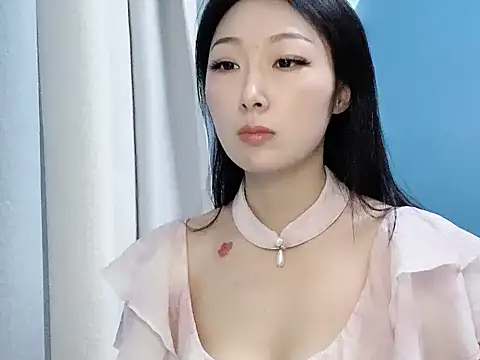 Snapshot of ella55-- chatting on December 3, 2025, 12:55 am ella55-- online show from December 3, 2025, 12:55 am