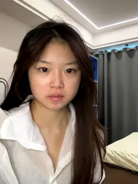 xiaojingzi66 online show from November 14, 2025, 6:28 am