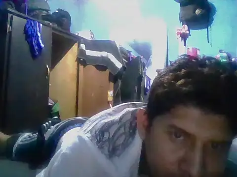 Gregorio1906 online show from May 5, 2026, 4:37 am