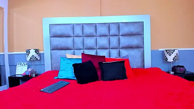 Snapshot of BrendaMarxhal chatting on November 13, 2025, 9:19 pm BrendaMarxhal online show from November 13, 2025, 9:19 pm