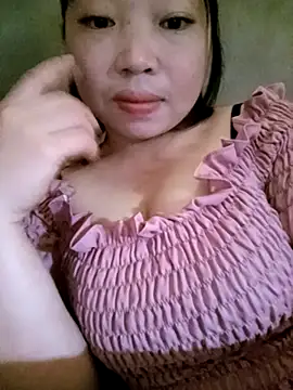 julybe online show from November 15, 2025, 5:33 am