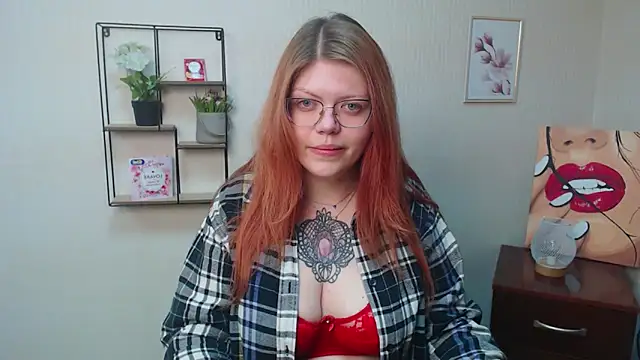 Lina ri  online show from November 19, 2025, 7:14 pm