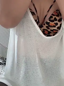 aniani11 online show from March 13, 2026, 6:29 am