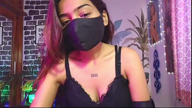 Snapshot of Saloni9 chatting on April 5, 2026, 2:40 am Saloni9 online show from April 5, 2026, 2:40 am