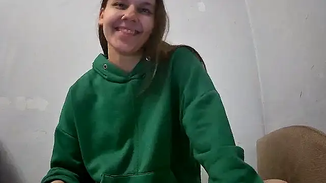 Snapshot of Zizi_Zuzu chatting on November 27, 2025, 7:03 pm Zizi Zuzu online show from November 27, 2025, 7:03 pm