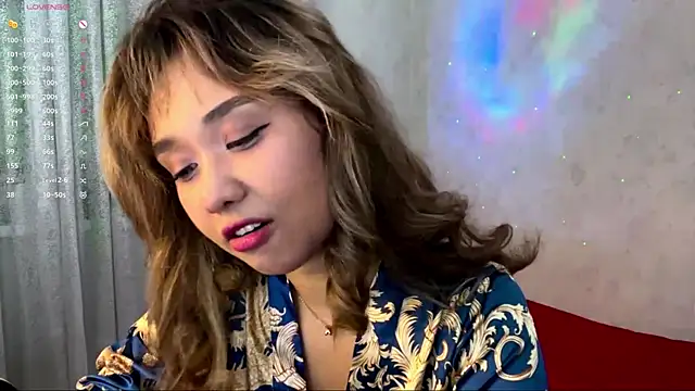 Snapshot of LovelyLara chatting on December 2, 2025, 7:04 pm LovelyLara online show from December 2, 2025, 7:04 pm