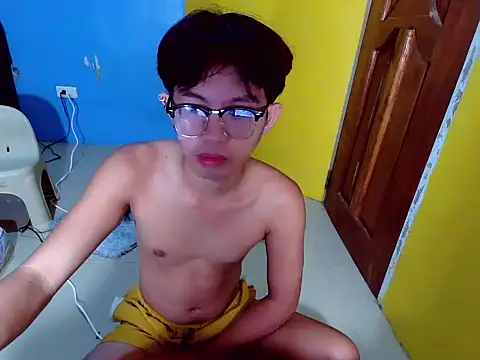 newcummersxx online show from February 25, 2026, 10:26 am