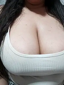 bodysexya online show from April 23, 2026, 7:26 pm
