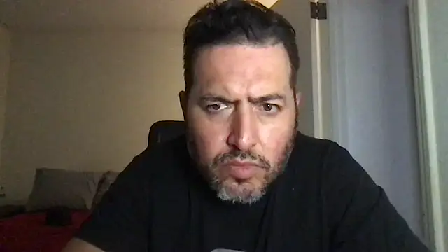 Snapshot of ezrah23 chatting on November 13, 2025, 6:34 pm ezrah23 online show from November 13, 2025, 6:34 pm