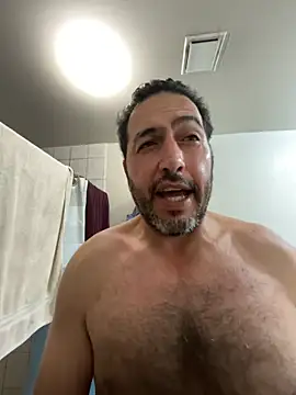 ezrah23 online show from March 5, 2026, 4:53 am