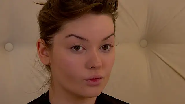 Snapshot of VickiBanx chatting on November 1, 2025, 9:03 am VickiBanx online show from November 1, 2025, 9:03 am