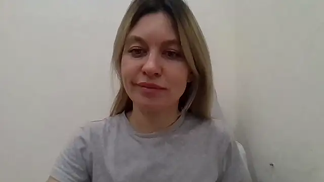 Little Milf 5 online show from November 17, 2025, 5:17 pm