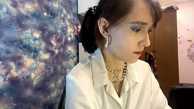 Lala Lush online show from November 3, 2025, 12:20 pm