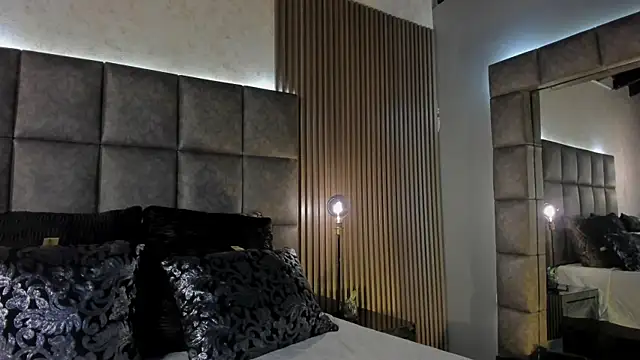 BrigitteVons online show from November 9, 2025, 1:42 am