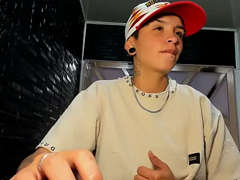 Snapshot of SubGirlRs chatting on October 31, 2025, 3:03 am SubGirlRs online show from October 31, 2025, 3:03 am