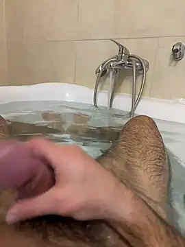 Snapshot of krycha14 chatting on December 22, 2025, 2:22 am krycha14 online show from December 22, 2025, 2:22 am