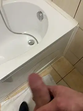 krycha14 online show from February 6, 2026, 11:01 pm