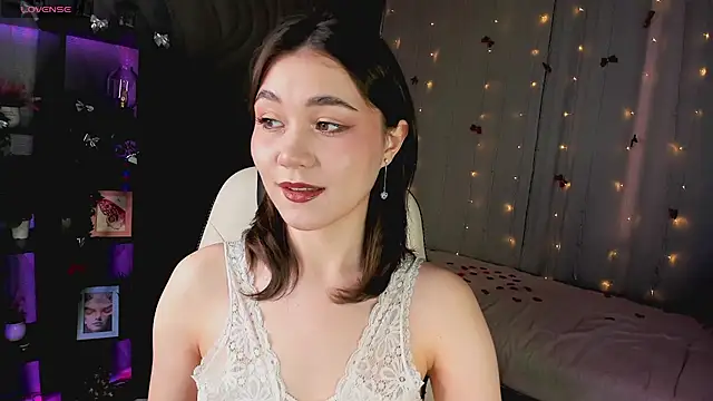 MistyLovia online show from March 14, 2026, 9:48 am