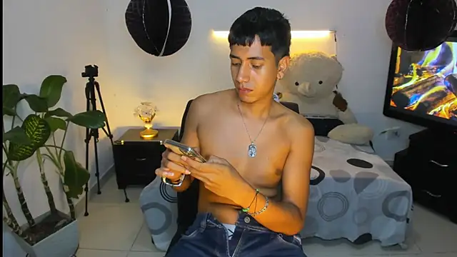 darwinandbrayann online show from March 12, 2026, 11:20 pm