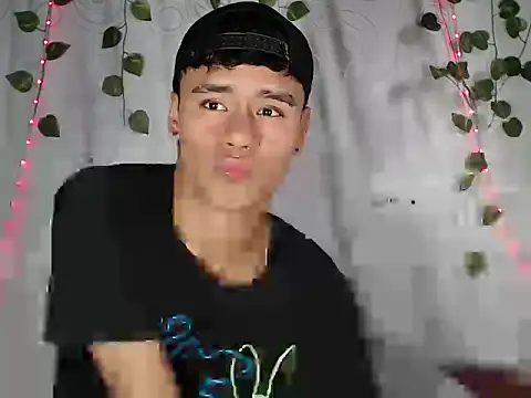 Snapshot of connor_michael01 chatting on November 20, 2025, 8:53 pm connor michael01 online show from November 20, 2025, 8:53 pm