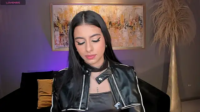 BellaConnorX online show from May 6, 2026, 3:21 am