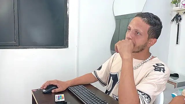 DamianandEva online show from July 1, 2026, 12:49 pm