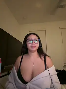 Snapshot of minha_baby chatting on February 25, 2026, 6:02 am minha baby online show from February 25, 2026, 6:02 am