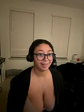 minha baby online show from November 14, 2025, 12:25 am