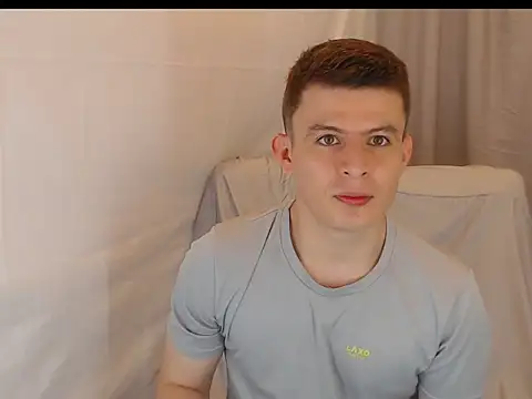 Snapshot of MARCUS_FIRE chatting on December 4, 2025, 7:13 pm MARCUS FIRE online show from December 4, 2025, 7:13 pm